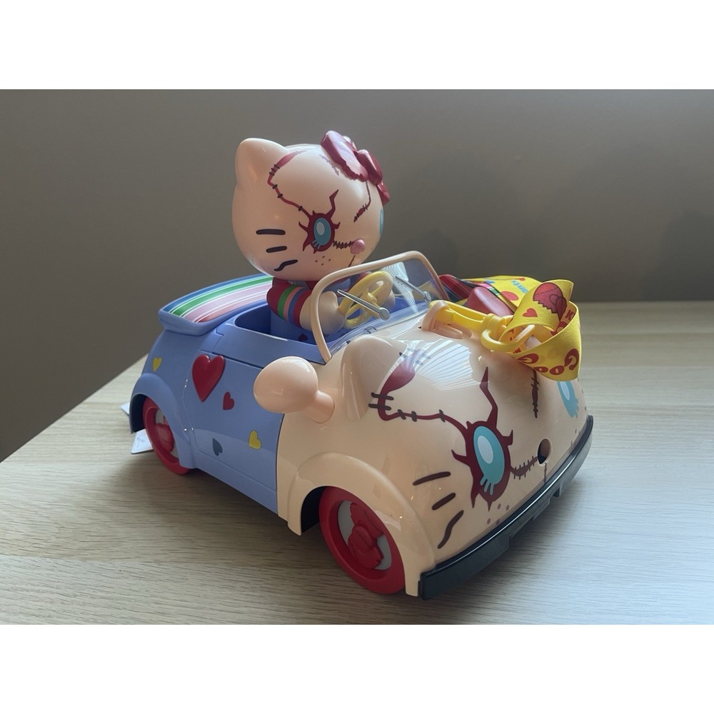 Hello Kitty × Chucky — Universal Studios Exclusive Light-Up Popcorn Bucket NEW